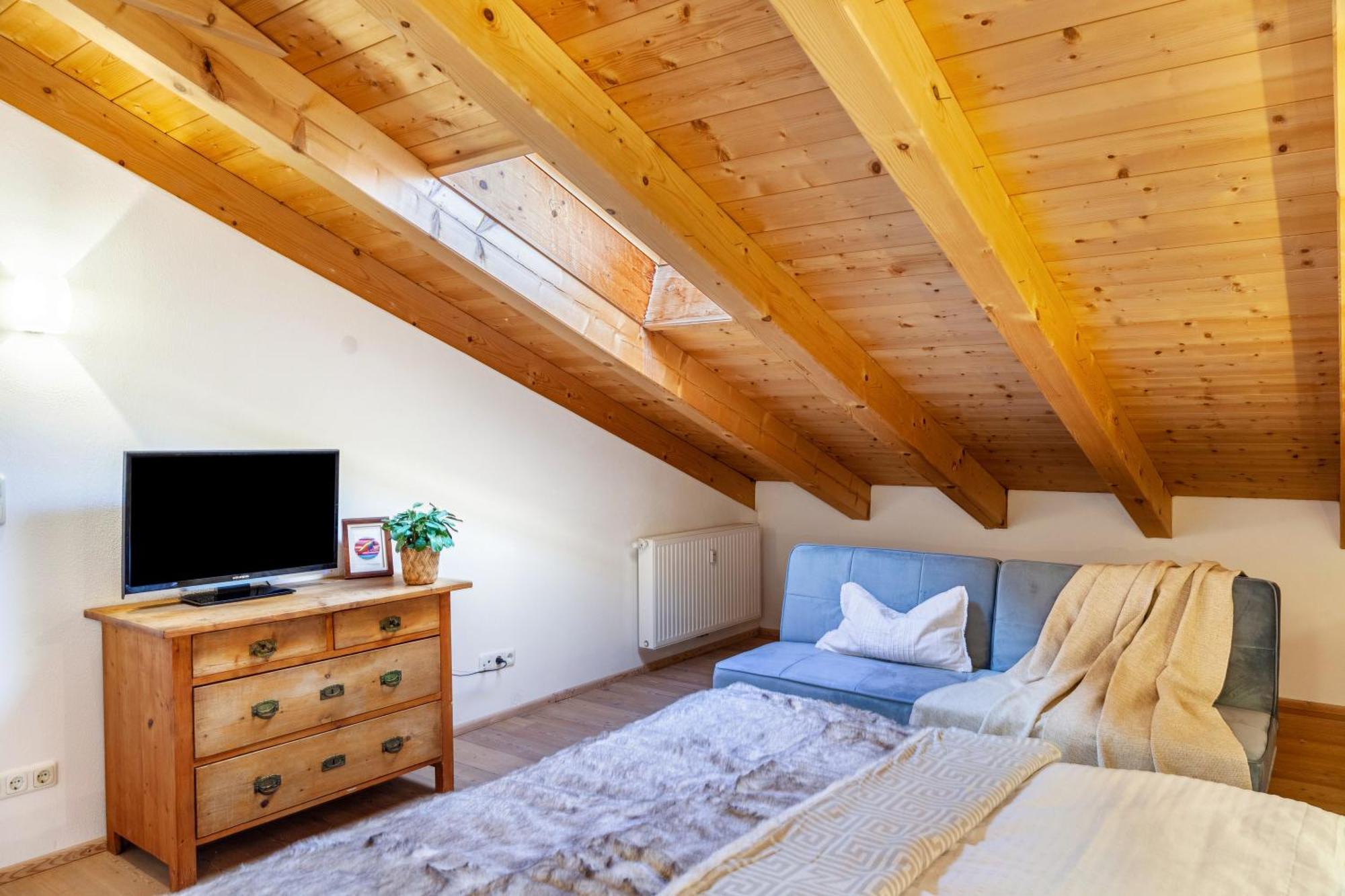 Ferienwohnung Siebzehn35 ガルミッシュ・パルテンキルヒェン エクステリア 写真