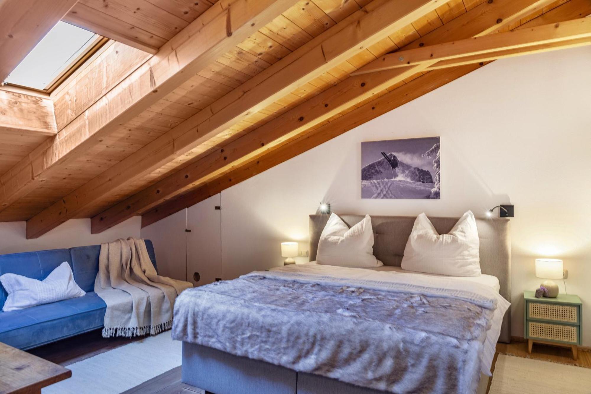 Ferienwohnung Siebzehn35 ガルミッシュ・パルテンキルヒェン エクステリア 写真